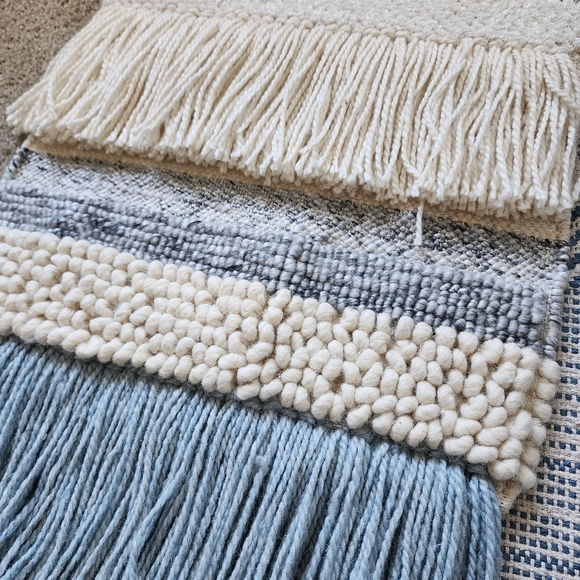 Preowned excellent wall yarn tapestry hanger bohemian 19"Wx32inL ID03 - Picture 5 of 7